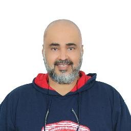 ممثل عاشق لفنون الأداء المسرحي جاذبيتي الطبيعية في تقمص شخصياتي