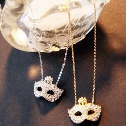 Unique Expressions Boutique is a new online store. Store will open for a preview Nov2013 .Store official date will open  Winter 2014