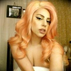 I'm Valerie f/22, weed smoker. TX loves Gaga! Paws up monsters. @LadySexDreams  is amazing!