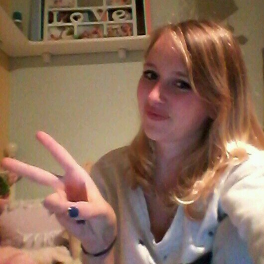 Instaa;; charissaxhvj !♥// i♥you