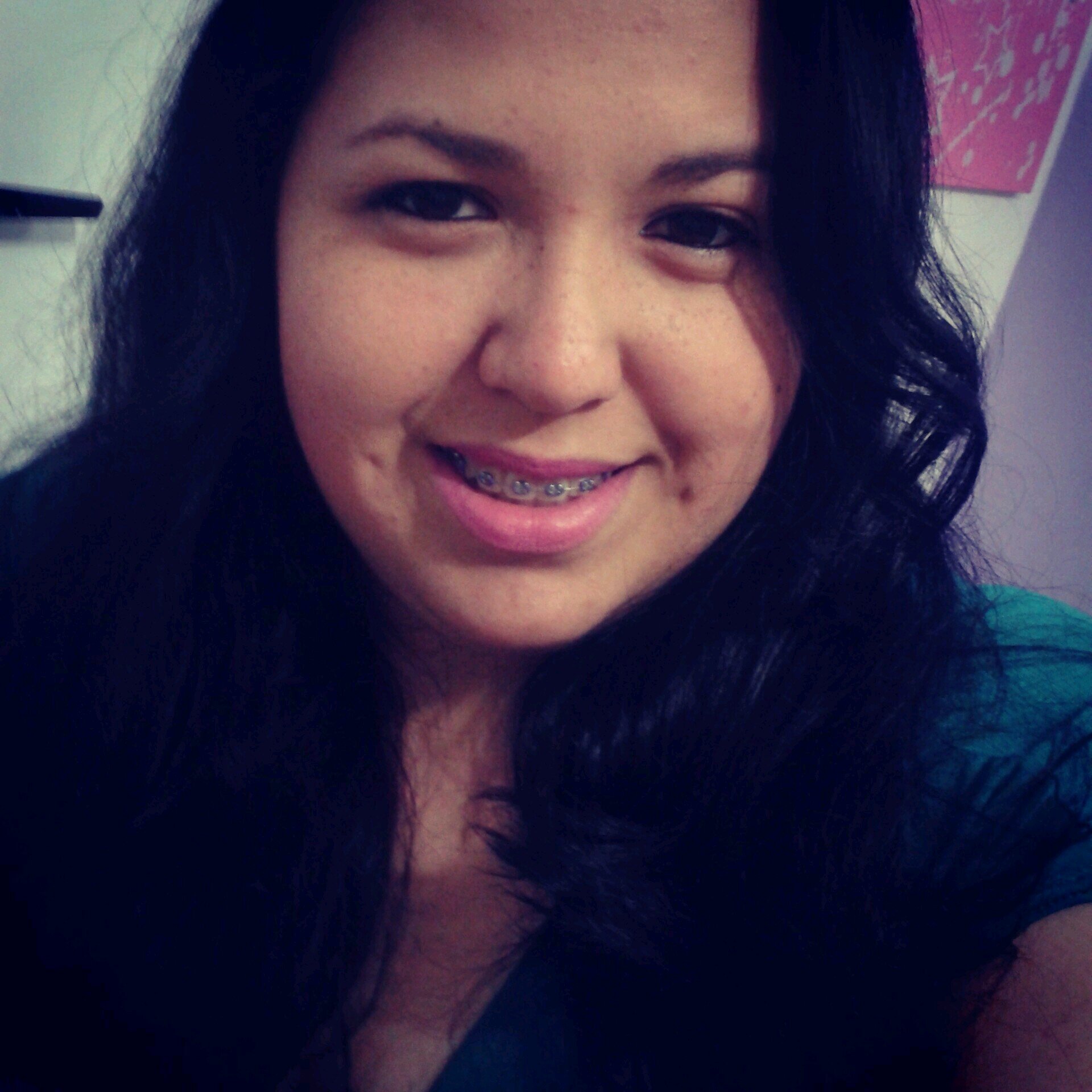 Sou malukinhaa,porem não perfeita ;) // Gosta de mim? blz, ñ gosta? te rala ñ nasci pra te agradar msmo troxaa.