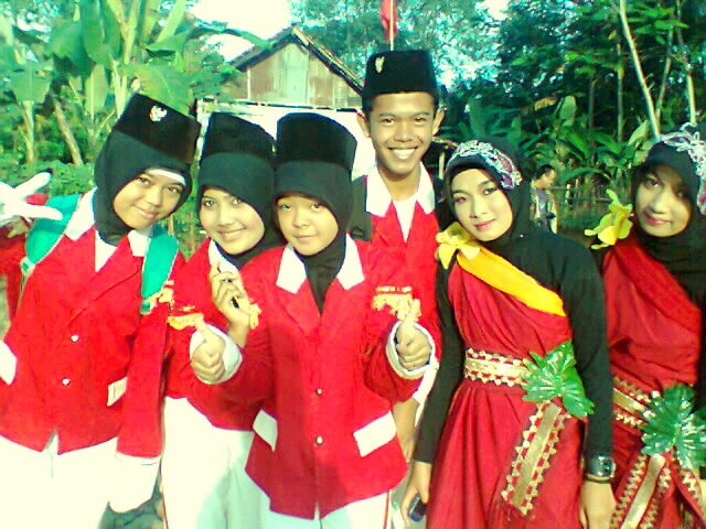 AhmadRiyadii5's profile picture. I Wish I Was Special, Make It Happen, It's My Dream! But I'm Creep In Your Eyes.. :(