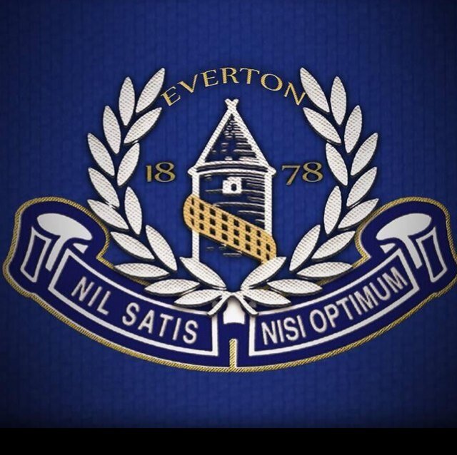 everton fan , dad off 3 girls like kodi and xbmc  hate the red shite