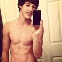 I'm cameron.. I'm single & gay.