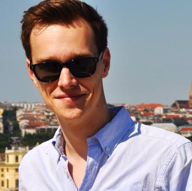 Needlefinder @haystackconsult | Business Communication & Marketing grad -Tweeting about my passions: Market Research | Basketball | Food