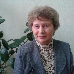 Удивительно устроен человек — он огорчается, когда теряет богатство, и равнодушен к тому, что безвозвратно уходят дни его жизни.