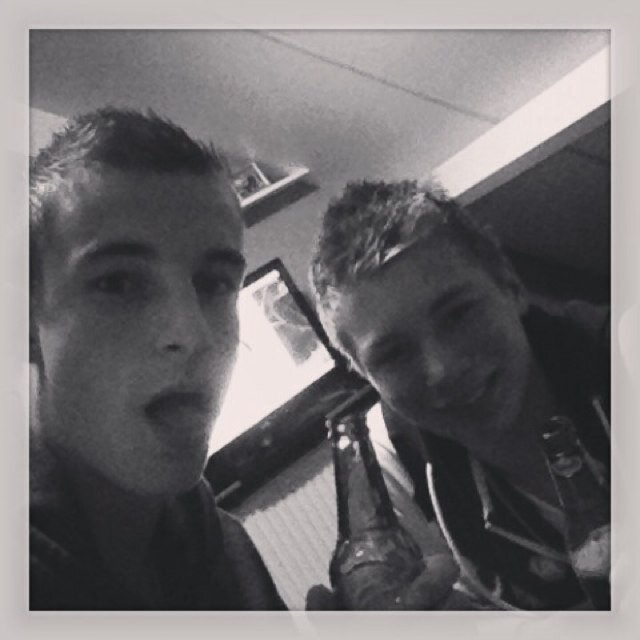 Familie nummer 1//Vriendschap is broederschap !, // #038