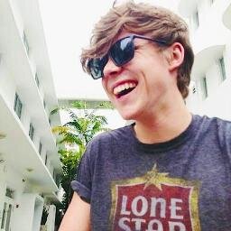 follow me to help me to reach my goal :) Drummer/Astronaut #5SOS