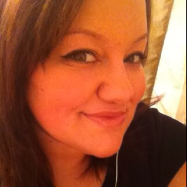 Mrs_LCampbell's profile picture. 🇺🇸 American . Bibliophile . History Enthusiast . Beagle Mom . World Traveler . Amateur Cook . Owner of @914Prints