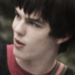 nicholahoult's profile picture. a life ruined by tv shows