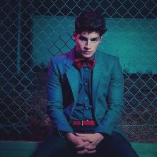 I love Gregg Sulkin, This profil wil must be for him, But I like tv shows like PLL, NEW GIRl, 90210, NCIS LA, Awaked
So there will also be som tweets about that