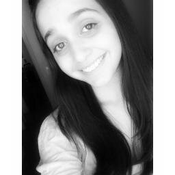 instagram: isabellananias