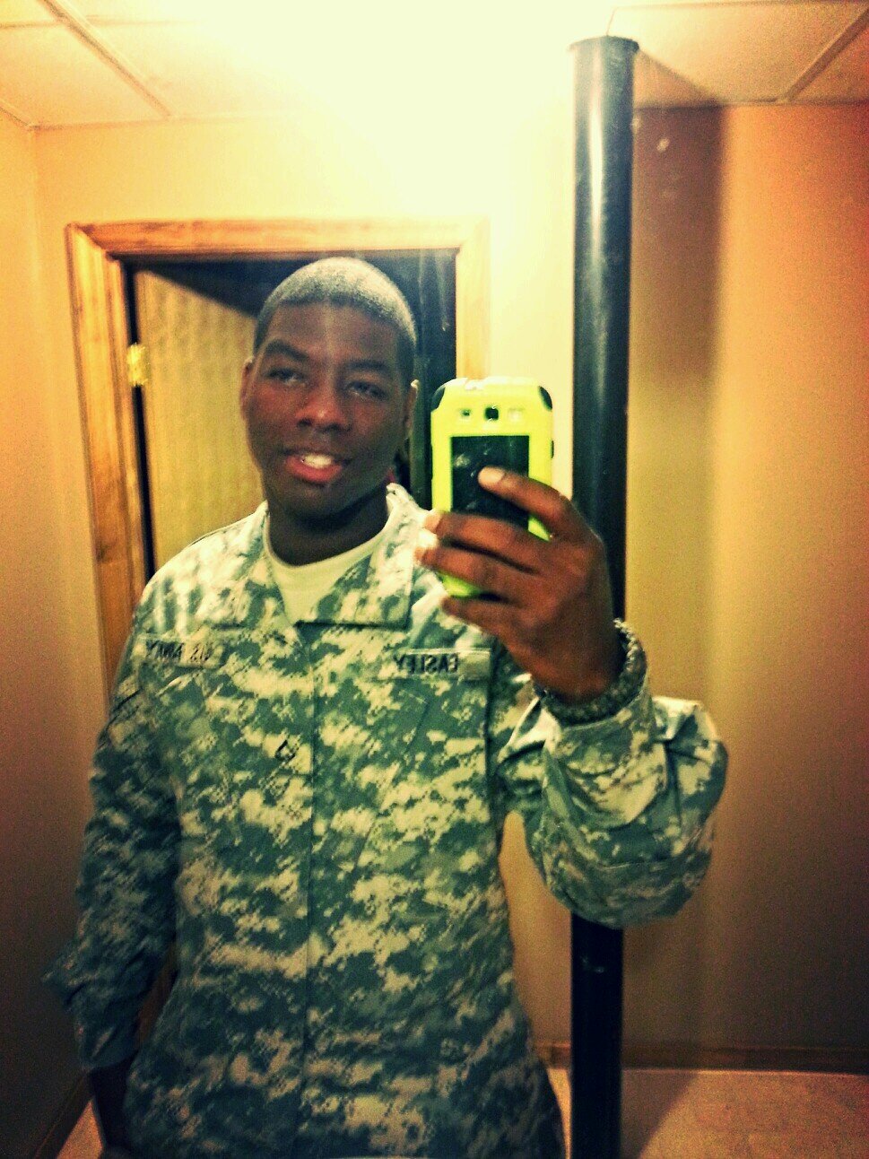 #ArmyStrong....Mechanical Engineer in the making.. #UAB14. Follow me and ill follow back