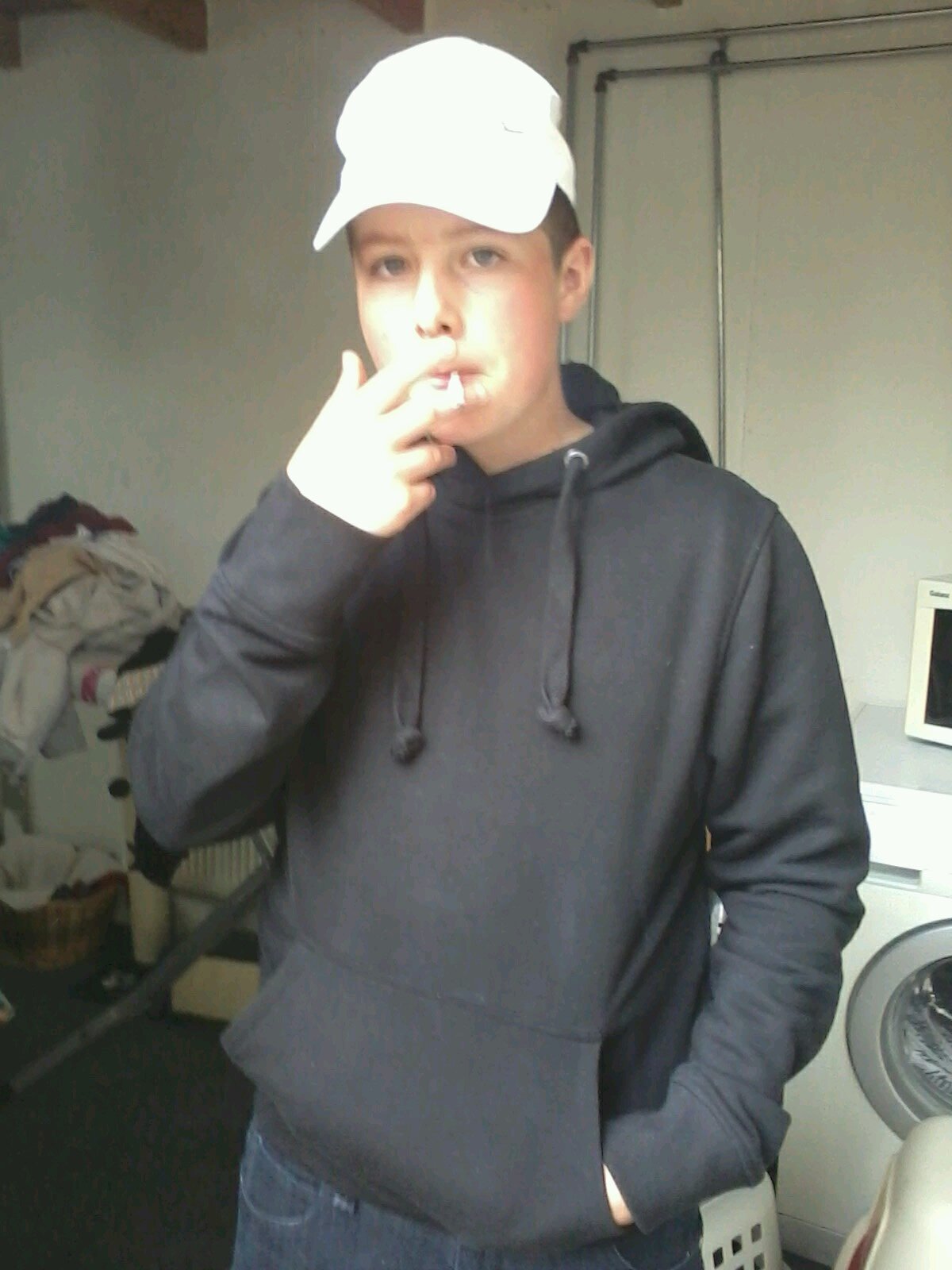 killuminati: ajax amsterdam For life
#roken #gamen #chillen Teamheavy* Rip 2pac amaru shakur