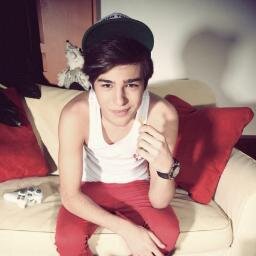 Lovatic , Smiler , Directioner , Jonatic. ;) 3

Meleklerim Takip edin 3

https://t.co/rAkwWE12Gj