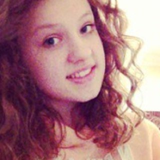 10Emillie's profile picture. Follow mee⭐