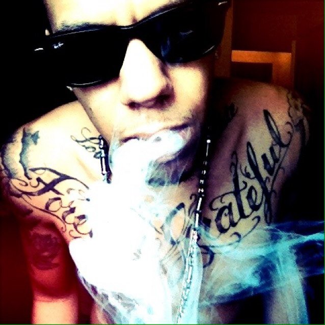 Fxck a bio. Read the tweets ✌
