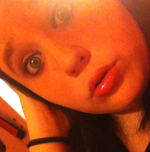 skylerbrown....November 7...happilysingle...myy color is lime green..lost? follow me..I follow back