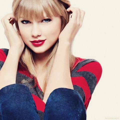 17. Swiftie. Aburrida. Vivo por Taylor