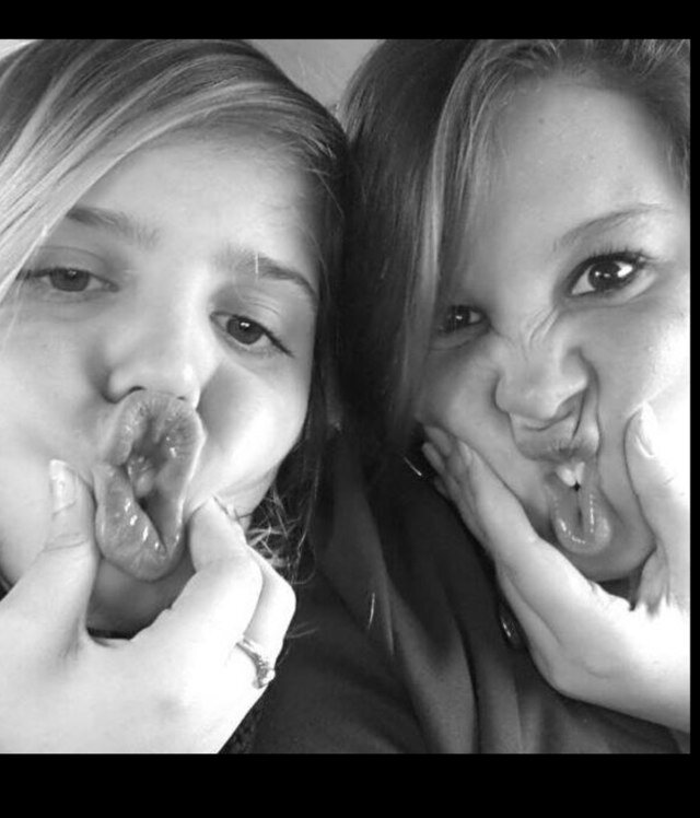 Lauraa ! 13 jaar love V.V.O.G! And rsg!