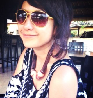 independent graphic designer | ubud lover | vanilla junkie ..and yeah, has a lil' bit of turquoise habit *duh!* (˘⌣˘)♉