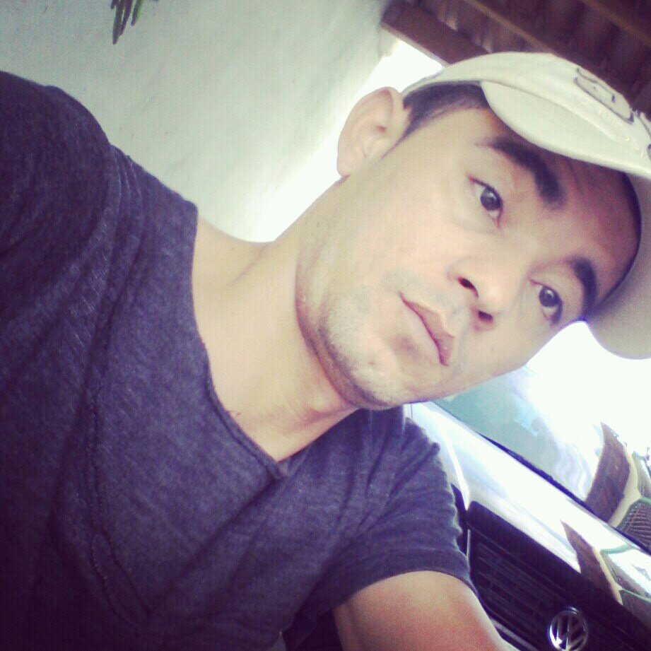 add....www.facebook.com/mariolean555