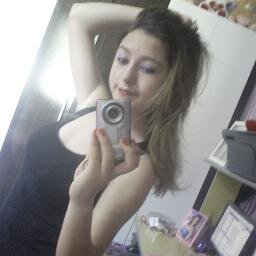 oiee  Taina´  Santos  aki  quero dizer que ty amo sua danadina que guase estourou meus  tinpanos ,hehe mas  saiba que pode  contar sempre comigo   ta  ? sz