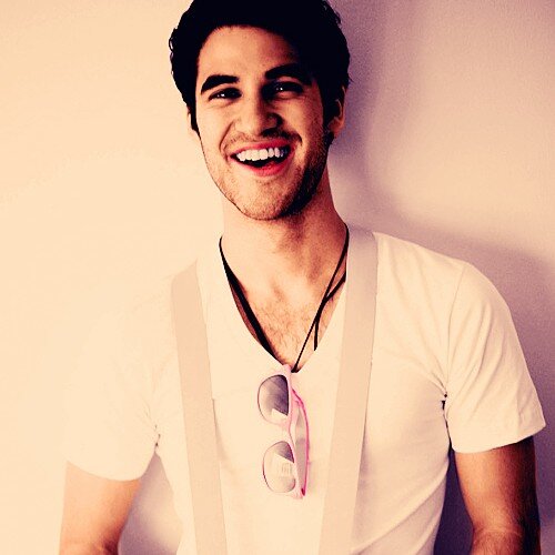 What's up?! I'm the awesome, energetic, talented, and goofy big brother of Dave and Drew. (21/Single/RP)