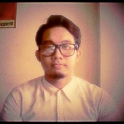 Ich heiße Danar Setiawan. Ich bin 23 (dreiundzwanzigten) Jahre alt. Das ist in Indonesien.  Ich spricht Indonesisch, Englisch, und ein bisschen Deutsch.