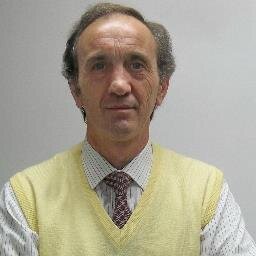 IO sono una persona semplice,ONESTO ,alto cm1,80,occhi azzurri,capelli biondi, senza lavoro da molti anni e cerco lavoro come operaio generico.grazie