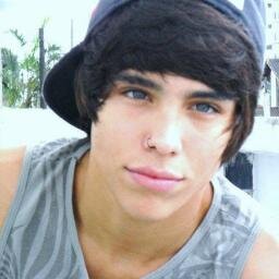 juguabruck's profile picture. fan de motos, lycéen, amateur de films et séries américaines