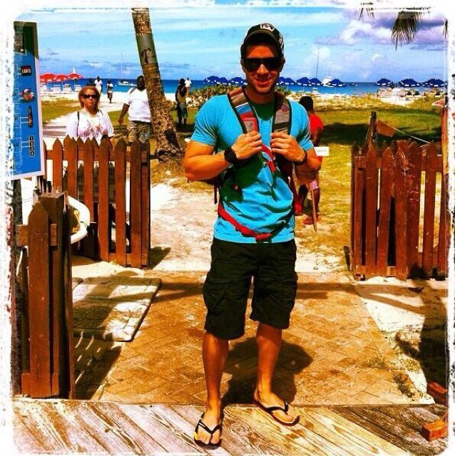 Sportsman •Skydiving, water skiing, cycling. . . My life is extreme (;
