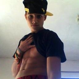 Aonde eu chego é assim
Safadin, safadin, safadin, safadin
Elas me querem assim
Safadin, safadin, safadin, safadin ♪♪  #Me_Seguem