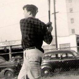 Patriot, Korean War Veteran, Small Government and Small Business Advocate.  For Freedom and Liberty.