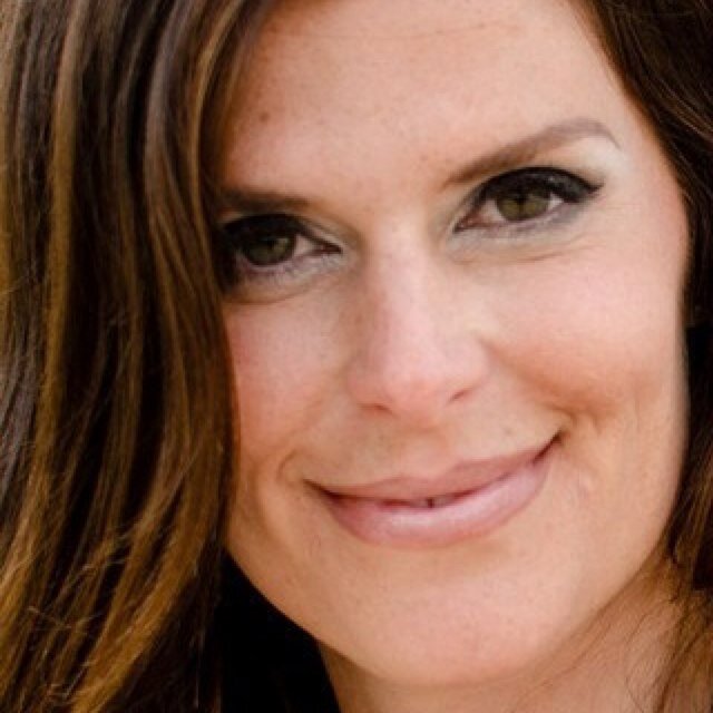 DebCruzCA's profile picture. 