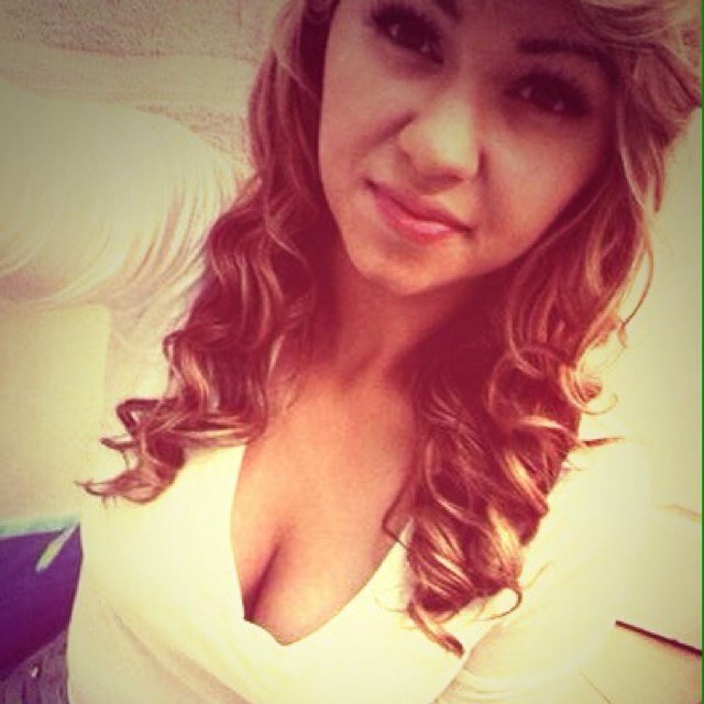 Hey Im Julissa Bookworm  Lol Hispanic/Asain #PROUD! 16 Single 11th Grader! ^_^ #ONEMOREYEAR!!!
