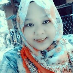 jangan menangis kerana cinta yang hampa tetapi menangislah kerana tak dapat menyapu dosa bila ternoda kerana cinta. Hanya satu cara, TAUBAT.