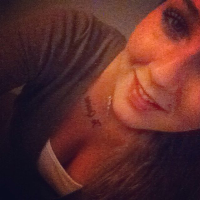 Since 2001 hou van je beste vriendinnetje Xx @nnnur_ .  Insta: boeiitmeniietxo. ' In het hartje van - @xkiissxo ❤