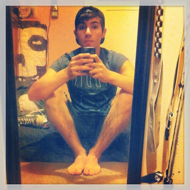 Jimmy_Strayth's profile picture. Hey guys! Name is Jimmy and I drum for a band called Strayth. Drumming is a passion of mine and my goal is to inspire people.