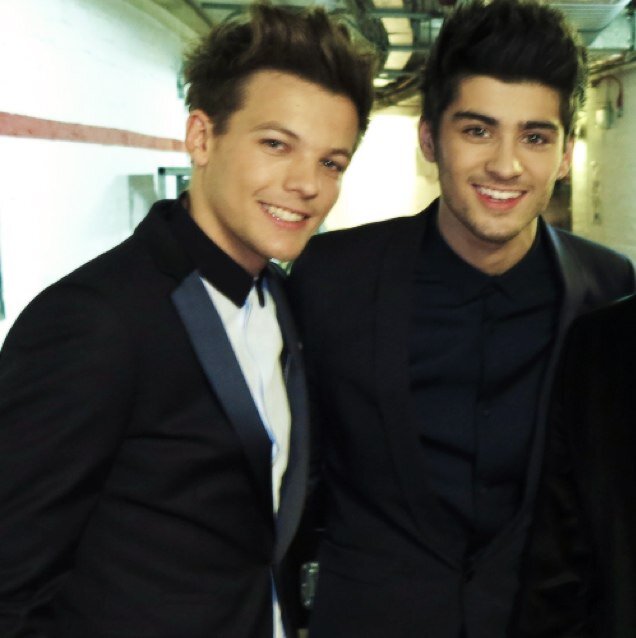 One Direction saved me. -Sad is when your heroes doesn't know anything about your existence.- 'En este juego todos acaban cayendo, nadie gana.'