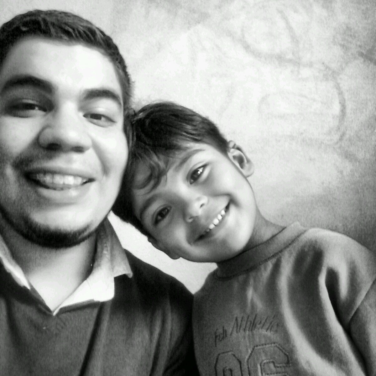 una vez mas en el escenario, en la ultima buena pelea que he conocido. vivir y morir en este dia, vivir y morir en este dia.(The Grey)