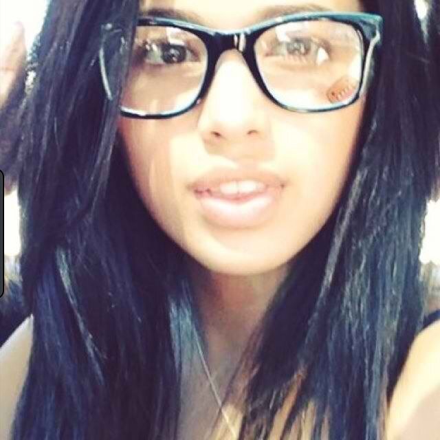 {OC} Janey/Janessa I go by both. I'm 15 but i can kick yo' ass bru' Partying & Trouble? Im yo' girl but im sweet & a geek. #GreaserGal -Single- { RP }