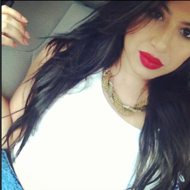 Just a simple new york city chick who loves the finer things in life..