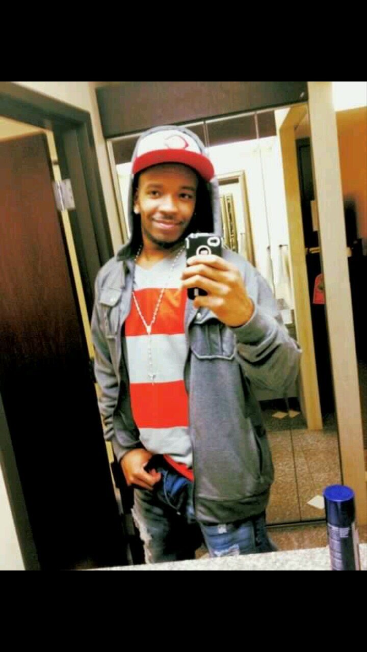 Hoopdreams2002's profile picture. 