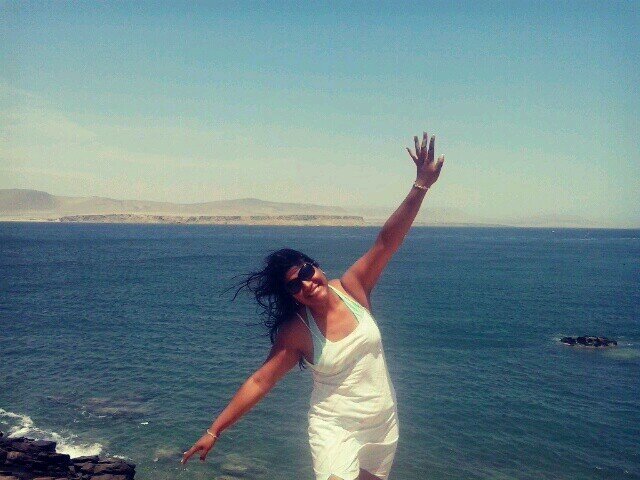 Soy sencilla,romantica,extrovertida muy alegre, me gusta la musica(rock alternativo,baladas en ingles y español)En mis ratos libres voy al cine, caminar