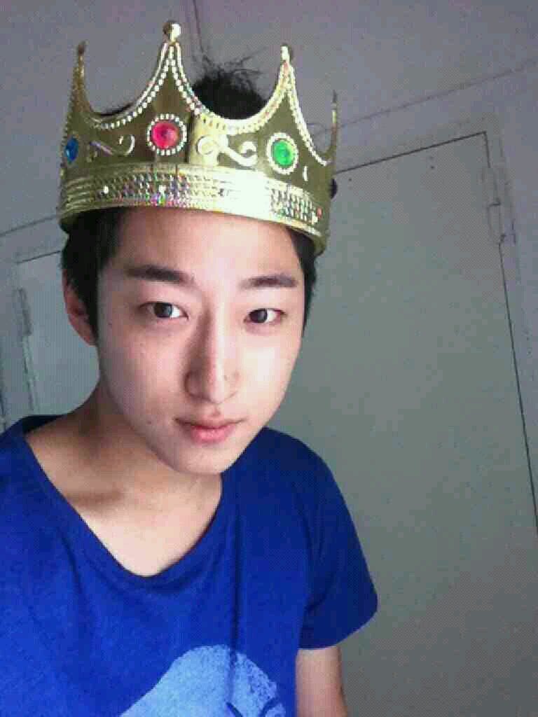 모델 /23살 /술,사람,일 /뇌를 쓰자 /club.cyworld.com/YJ1990