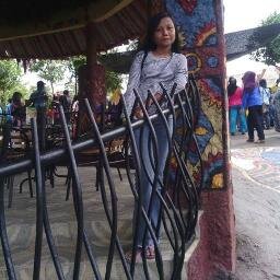 3 februari 1999 II JUNIOR HIGH SCHOOL 4 PROBOLINGGO II