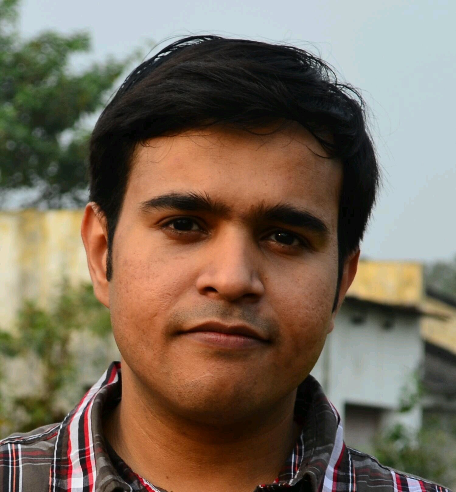 Computer Science engineer and PGDM - avid gamer - tech crazy - table tennis, photography, automobiles and multimedia enthusiast