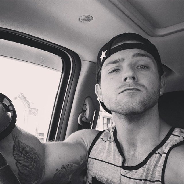 2 Girls who love their King Chris Richardson