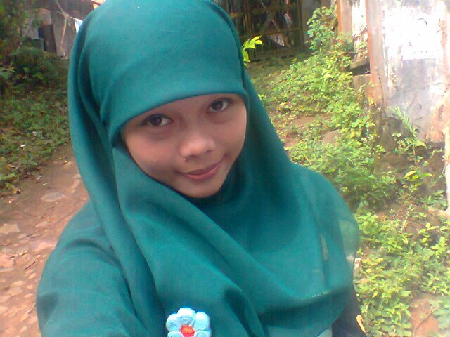 oktafiani27's profile picture. 